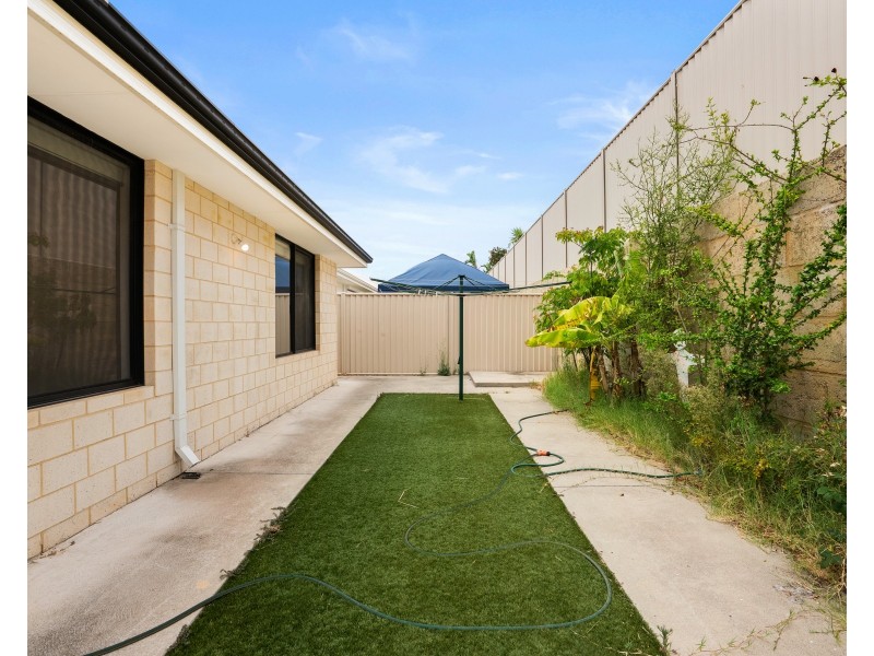 14 Wollomai Rd, Baldivis WA 6171