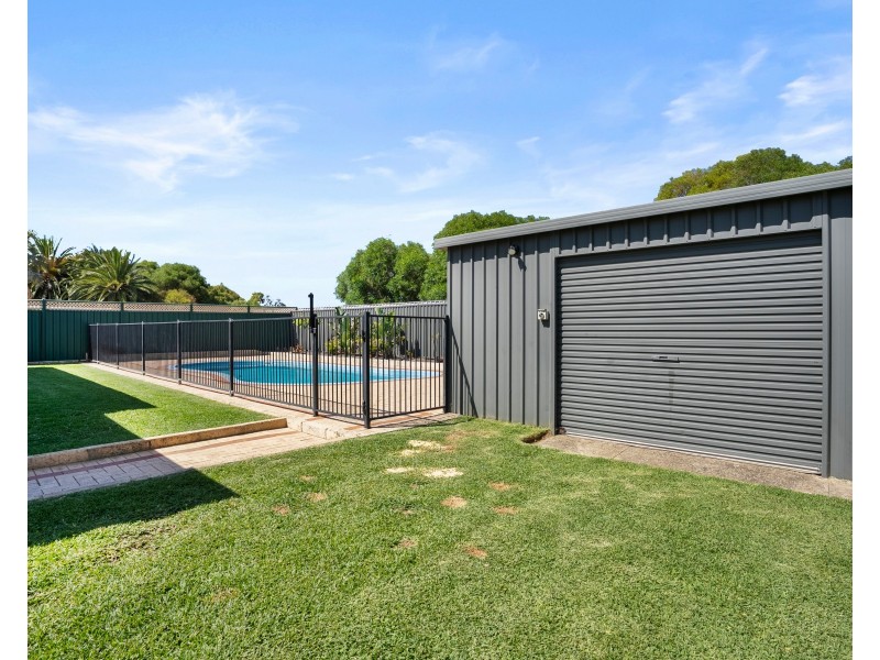 85 Coronata Drive, Warnbro WA 6169