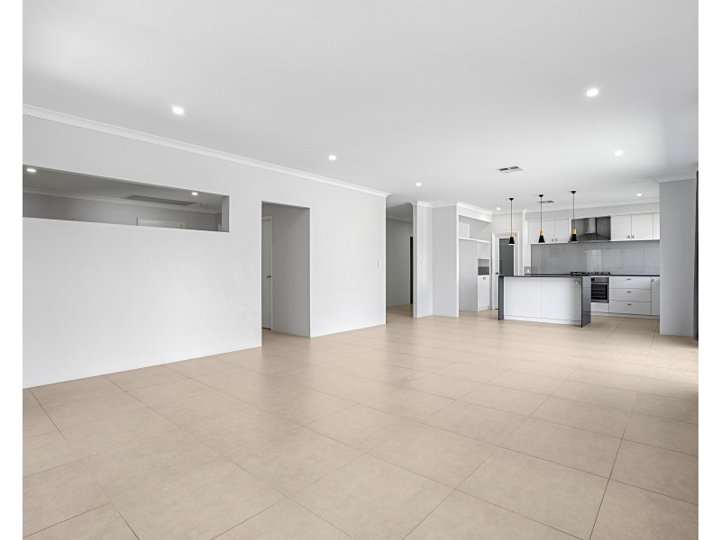 18 Camrose Pkwy, Baldivis WA 6171
