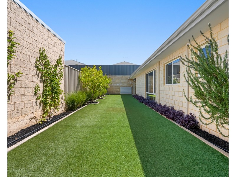 18 Camrose Pkwy, Baldivis WA 6171