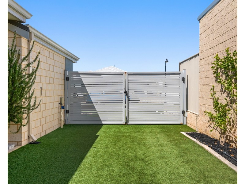 18 Camrose Pkwy, Baldivis WA 6171