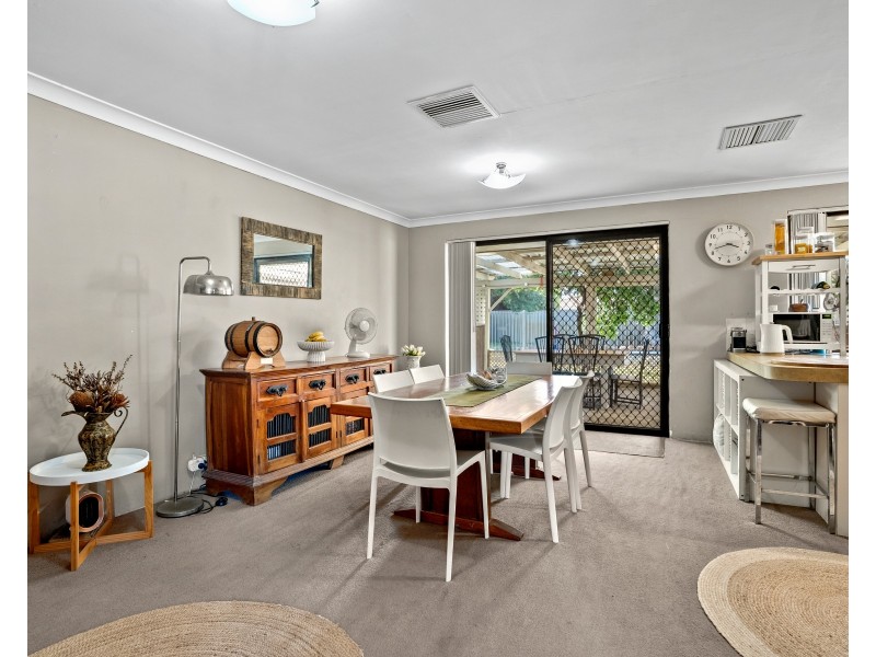 6 Ocean Place, Waikiki WA 6169