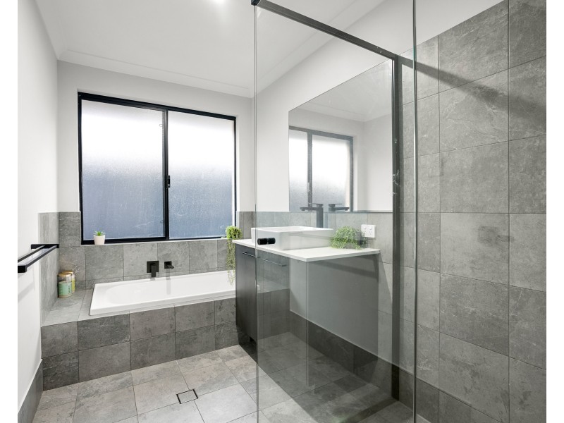 77 Avoca Chase, Baldivis WA 6171