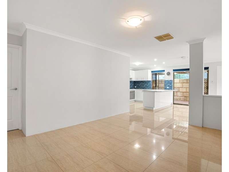 16 Brignell Gardens, Parmelia WA 6167