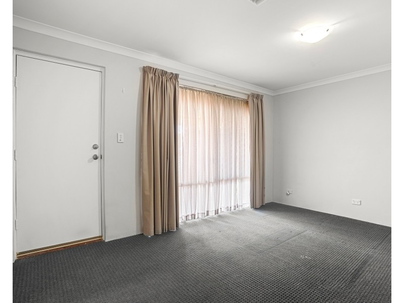 16 Brignell Gardens, Parmelia WA 6167