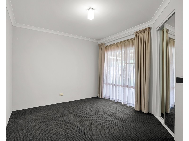 16 Brignell Gardens, Parmelia WA 6167