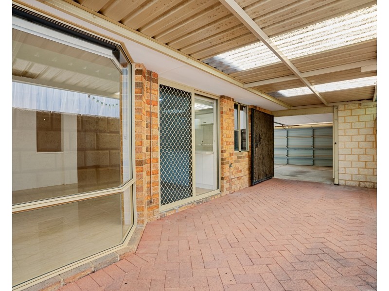 16 Brignell Gardens, Parmelia WA 6167