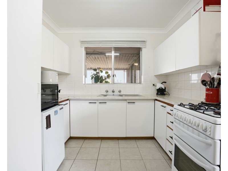 2c Payne St, Safety Bay WA 6169