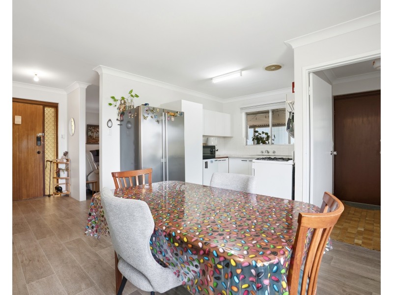 2c Payne St, Safety Bay WA 6169