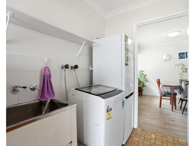 2c Payne St, Safety Bay WA 6169