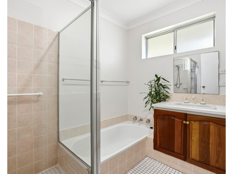 2c Payne St, Safety Bay WA 6169