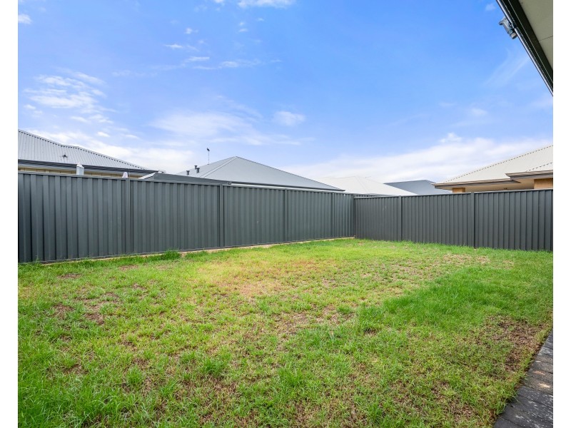 25 Wallarah Cct, Baldivis WA 6171