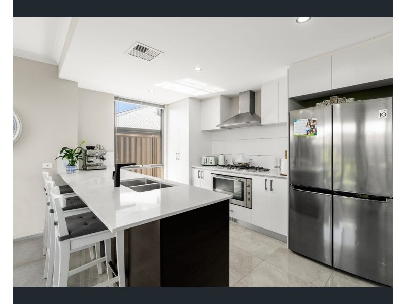 7 Quondong St, Baldivis WA 6171