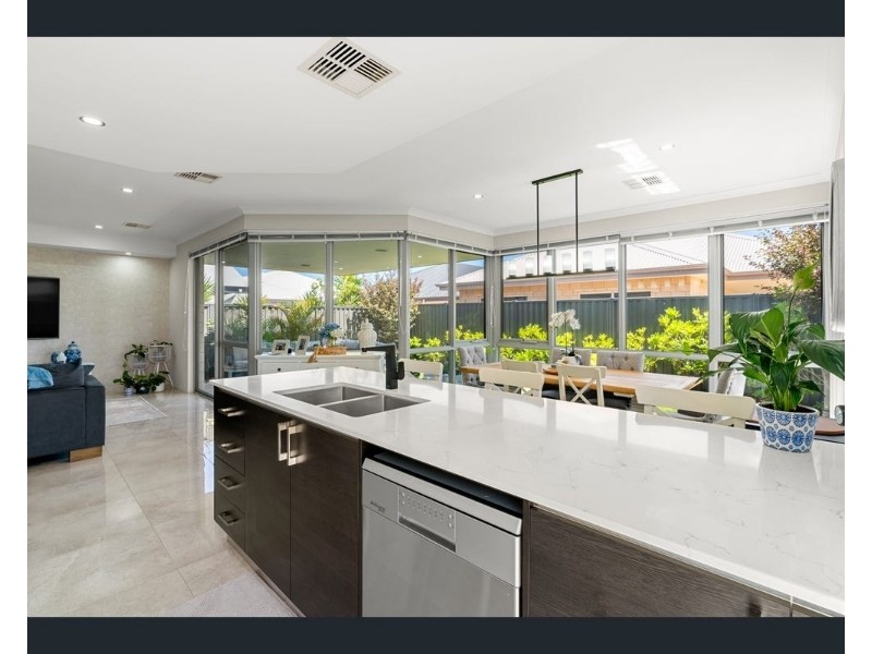 7 Quondong St, Baldivis WA 6171