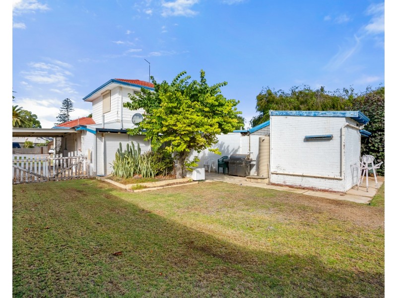 12A Coventry Road, Shoalwater WA 6169