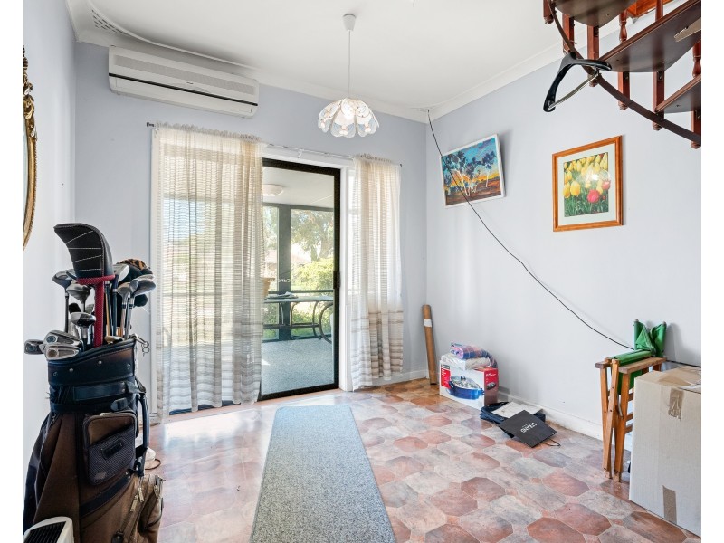 12A Coventry Road, Shoalwater WA 6169