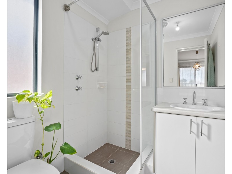 2 PENDRAGON LANE, Baldivis WA 6171