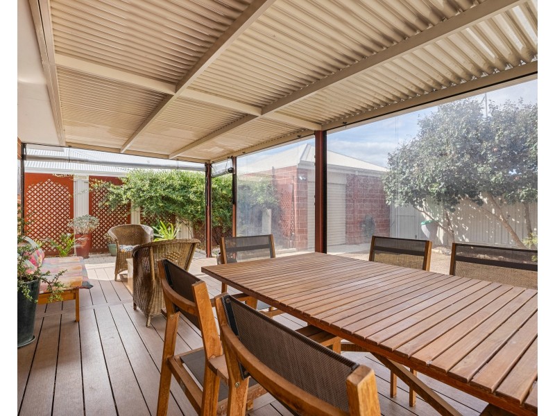 2 PENDRAGON LANE, Baldivis WA 6171