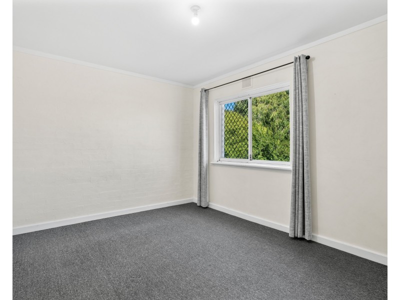 2/15 Corvus Place, Rockingham WA 6168