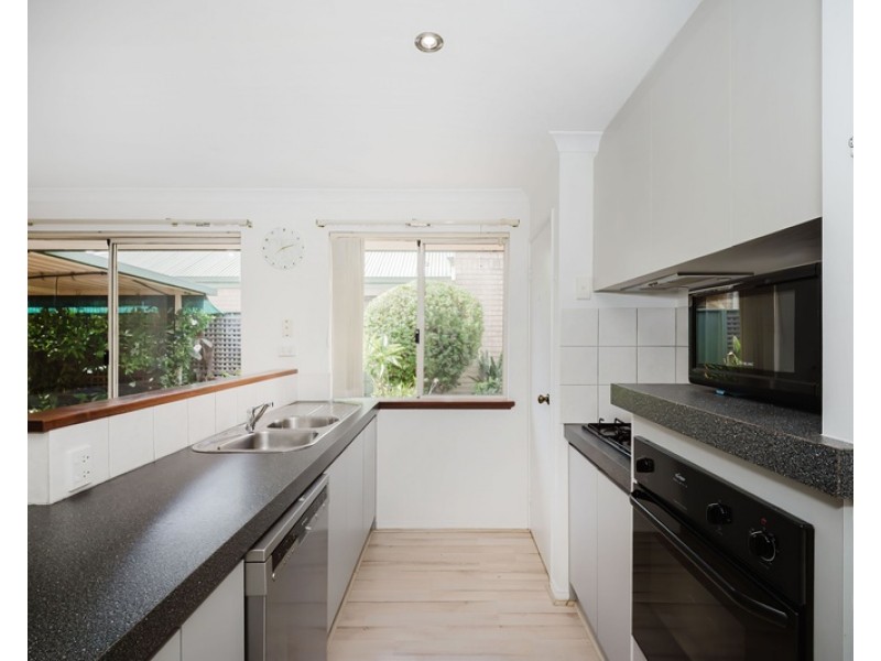 8 RAMSAY PLACE, Bibra Lake WA 6163