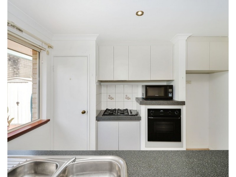 8 RAMSAY PLACE, Bibra Lake WA 6163