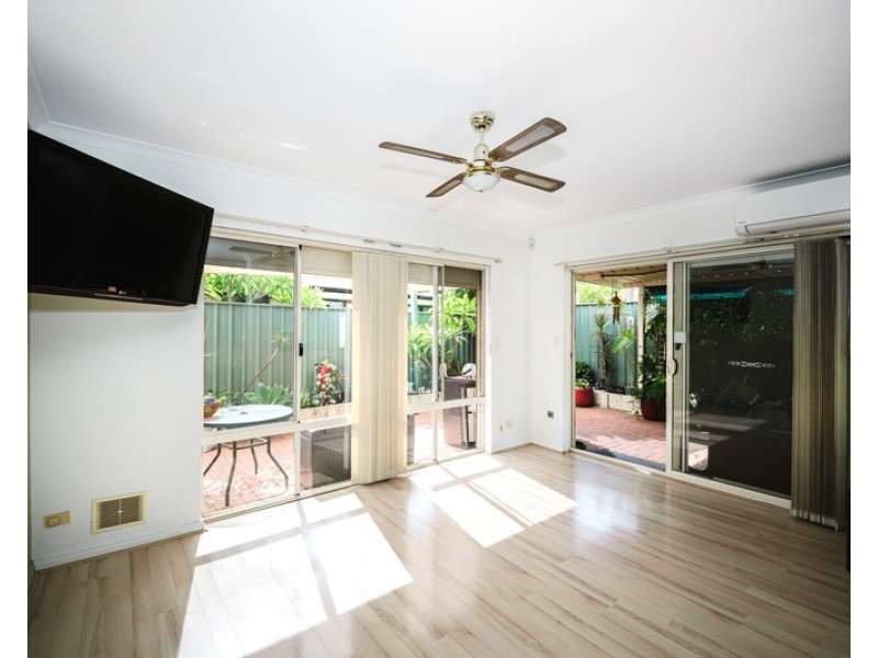 8 RAMSAY PLACE, Bibra Lake WA 6163