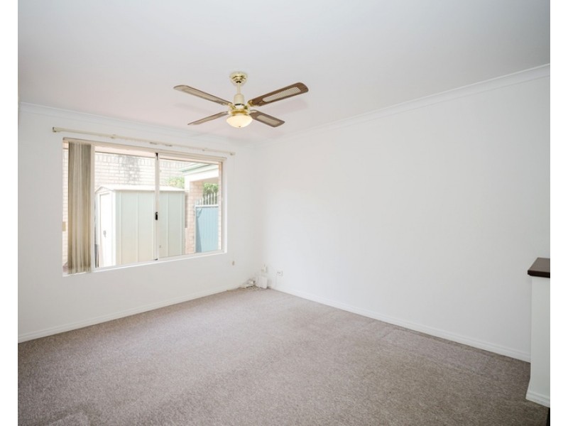 8 RAMSAY PLACE, Bibra Lake WA 6163