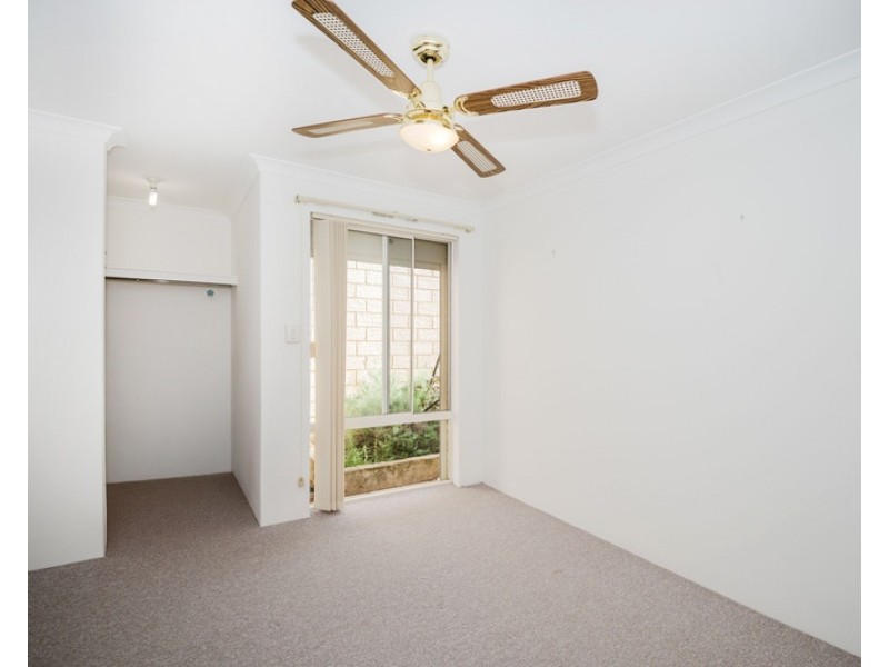 8 RAMSAY PLACE, Bibra Lake WA 6163