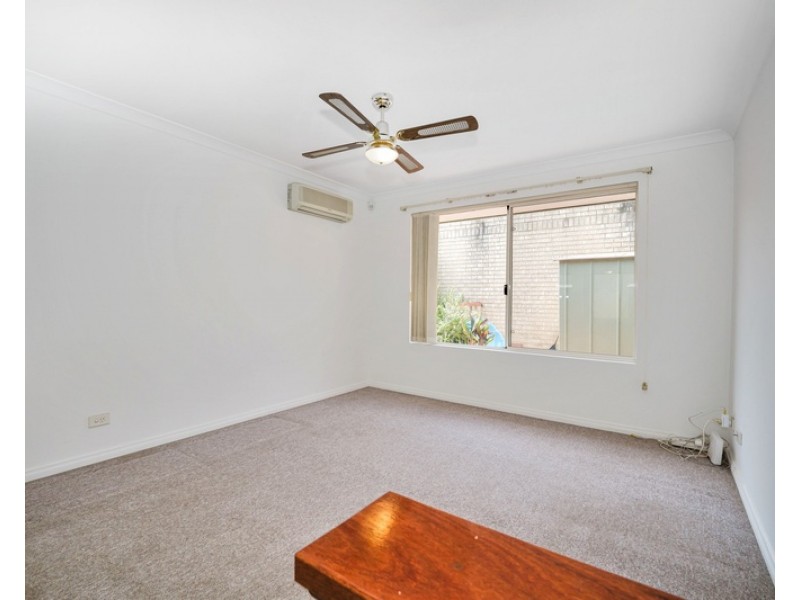 8 RAMSAY PLACE, Bibra Lake WA 6163