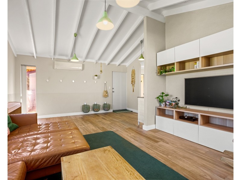 43 TRADE WINDS DRIVE, Safety Bay WA 6169