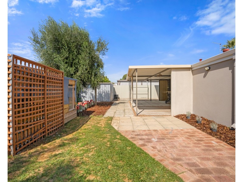 43 TRADE WINDS DRIVE, Safety Bay WA 6169