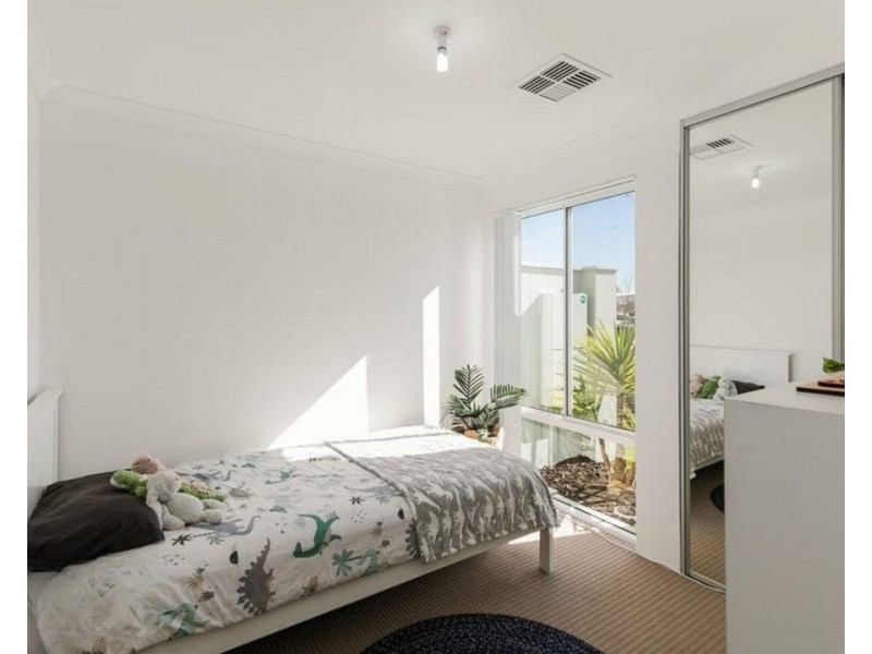 24 Nyilla Approach, Baldivis WA 6171