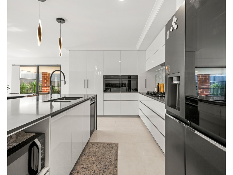 15 COLOSSEUM ENTRANCE, Baldivis WA 6171