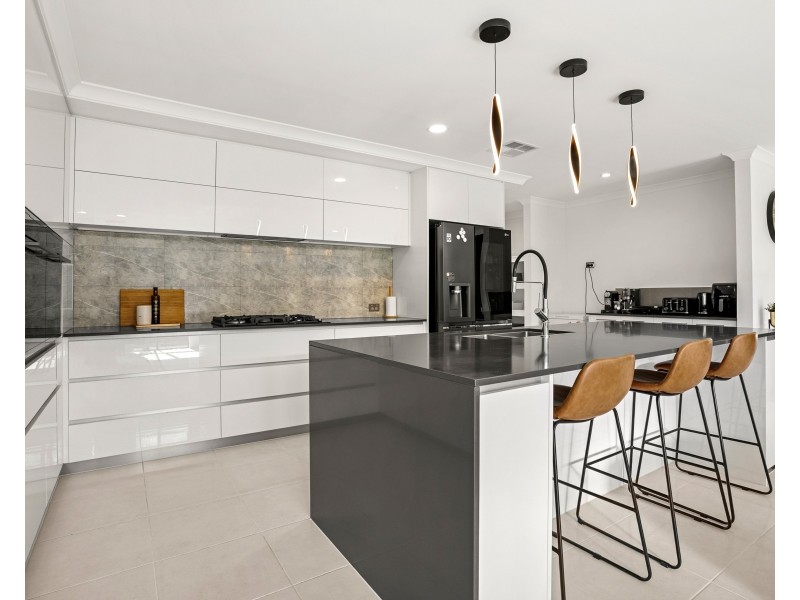 15 COLOSSEUM ENTRANCE, Baldivis WA 6171