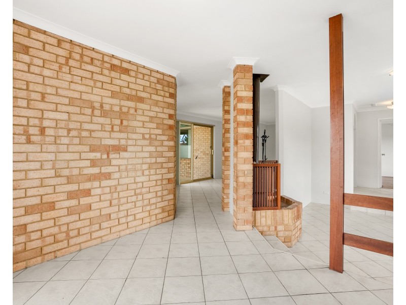 5 LISBON PLACE, Warnbro WA 6169