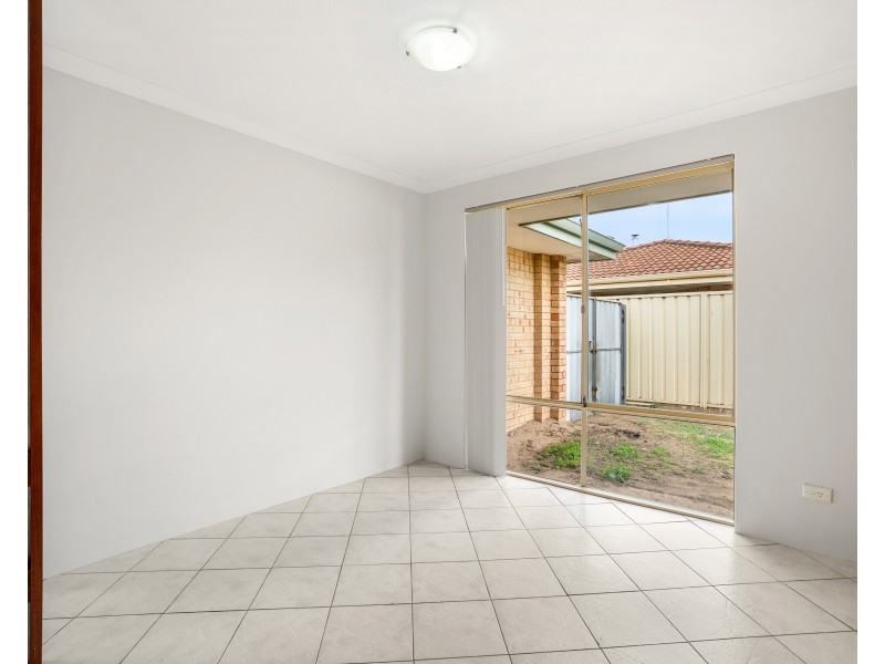 5 LISBON PLACE, Warnbro WA 6169