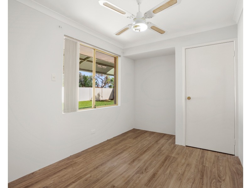 5 LISBON PLACE, Warnbro WA 6169