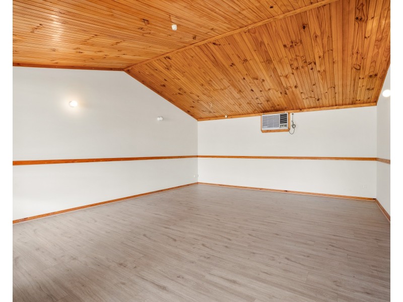 5 LISBON PLACE, Warnbro WA 6169