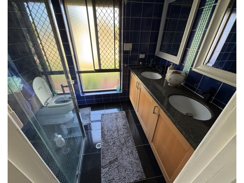 36 Holcombe Road, Warnbro WA 6169