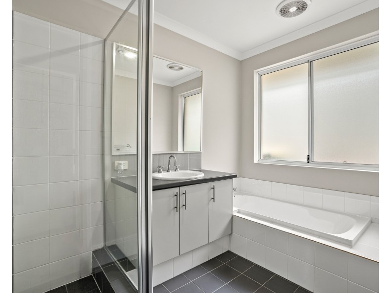109 TANGADEE ROAD, Golden Bay WA 6174