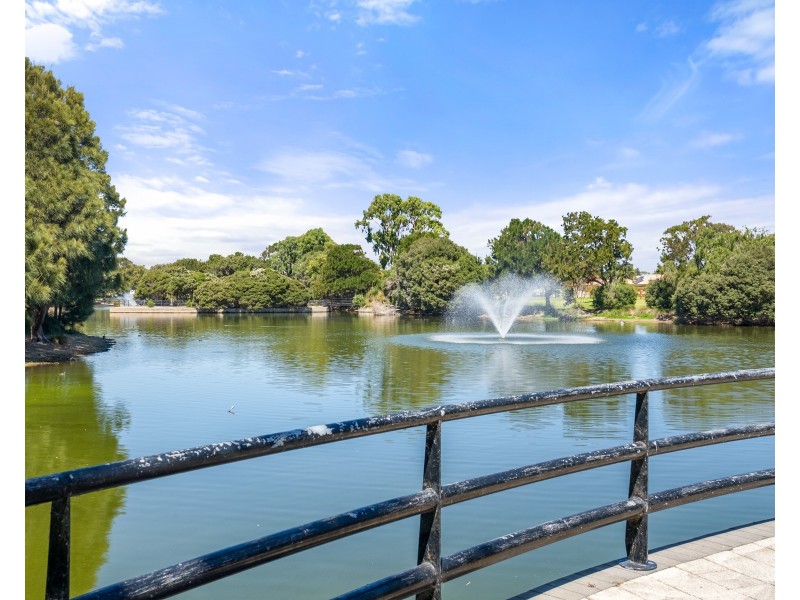 25 Seawind Drive, Rockingham WA 6168