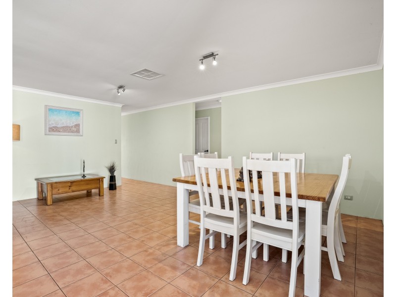 25 Seawind Drive, Rockingham WA 6168