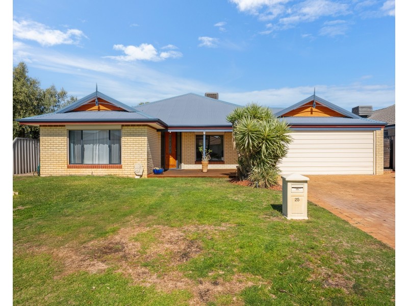 25 Seawind Drive, Rockingham WA 6168