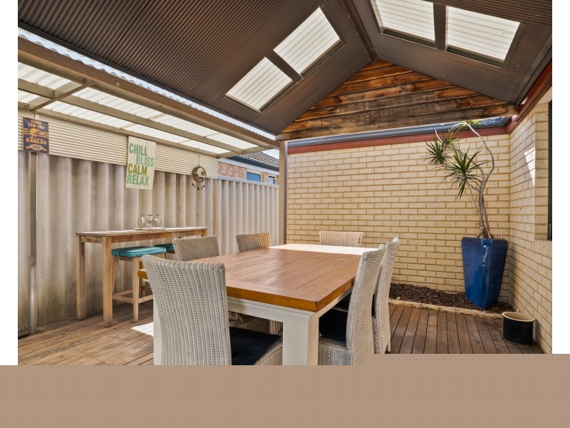 25 Seawind Drive, Rockingham WA 6168