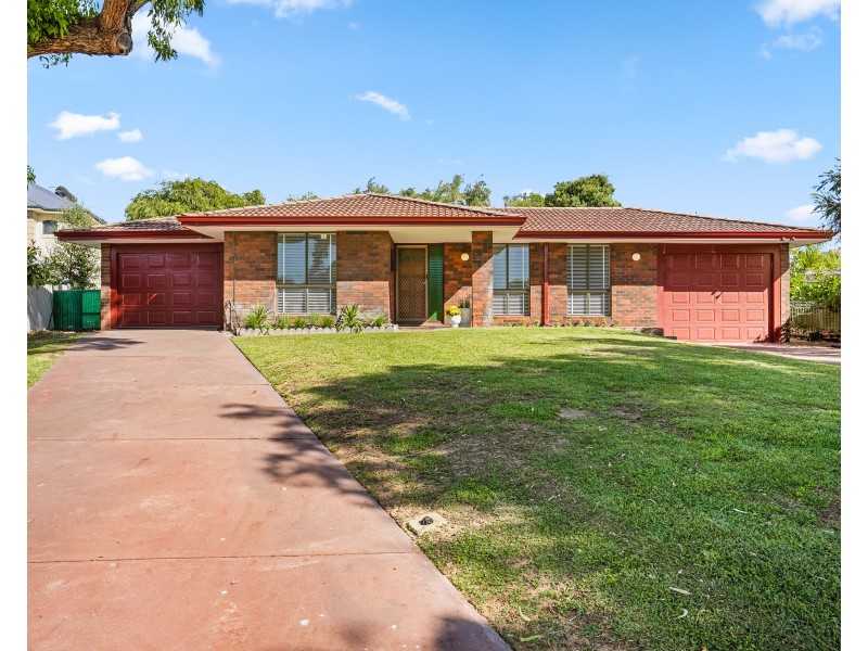 29 Fourth Avenue, Shoalwater WA 6169
