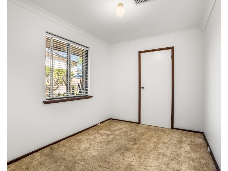 29 Fourth Avenue, Shoalwater WA 6169