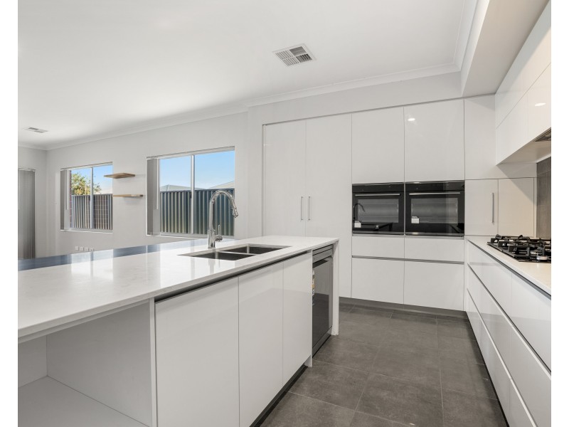 24 Flemington Drive, Baldivis WA 6171