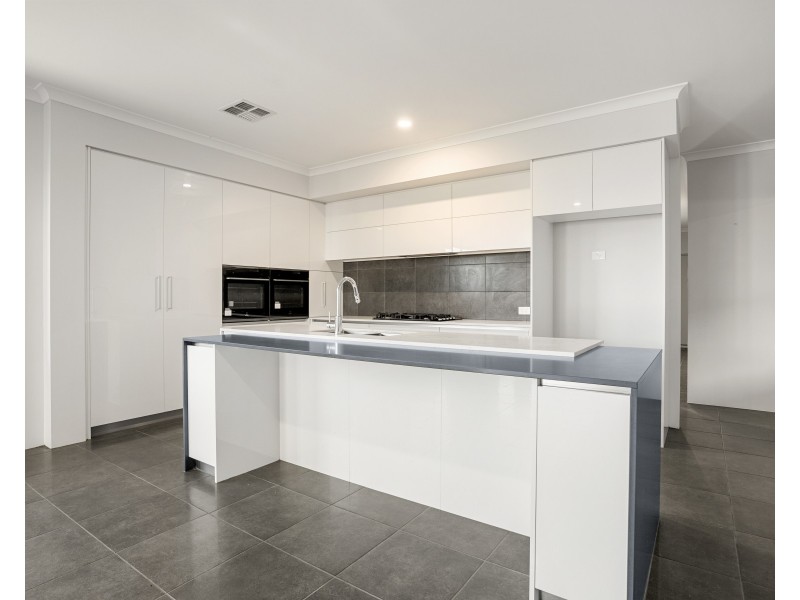 24 Flemington Drive, Baldivis WA 6171