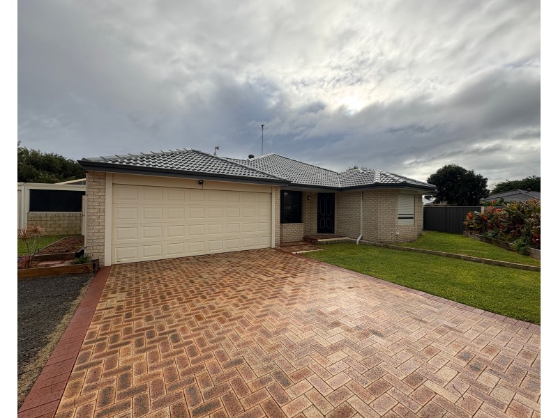 2 Armada Cl, Port Kennedy WA 6172