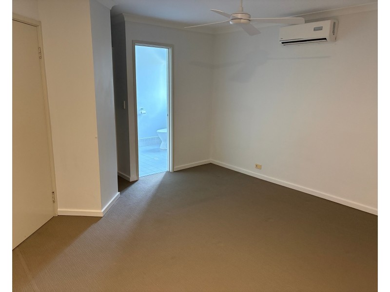 2 Armada Cl, Port Kennedy WA 6172